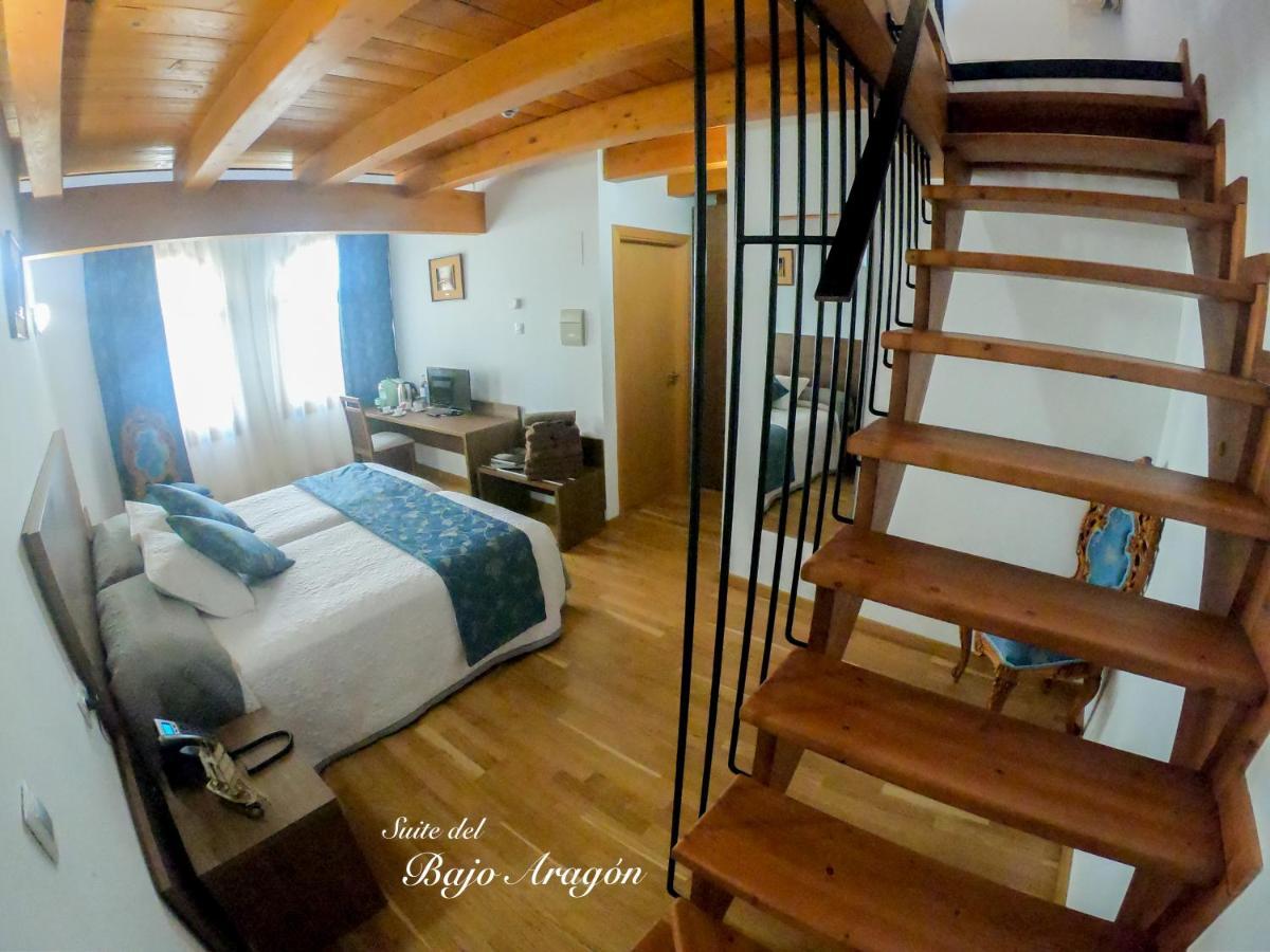 Hotel Baron Andilla Valdealgorfa Buitenkant foto