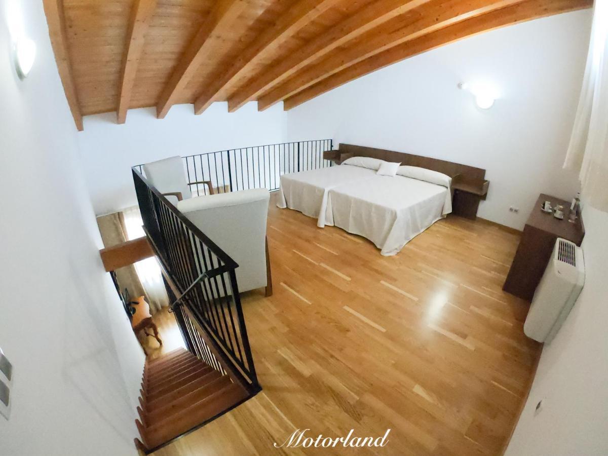 Hotel Baron Andilla Valdealgorfa Buitenkant foto