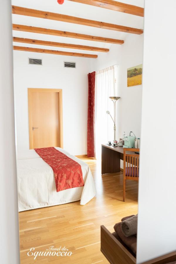 Hotel Baron Andilla Valdealgorfa Buitenkant foto