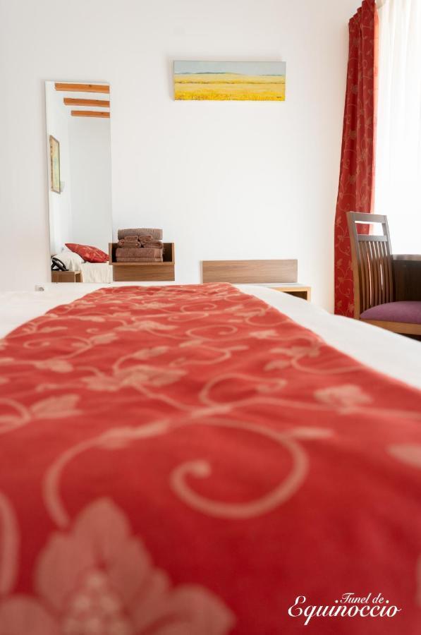 Hotel Baron Andilla Valdealgorfa Buitenkant foto